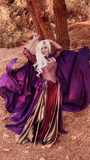 Making Sarah Sanderson from Hocus Pocus for my Contest Winner✨#fyp #costume #cosplay #diy #howto #tutorial #halloween #sewing #witchtok #hocuspocus
