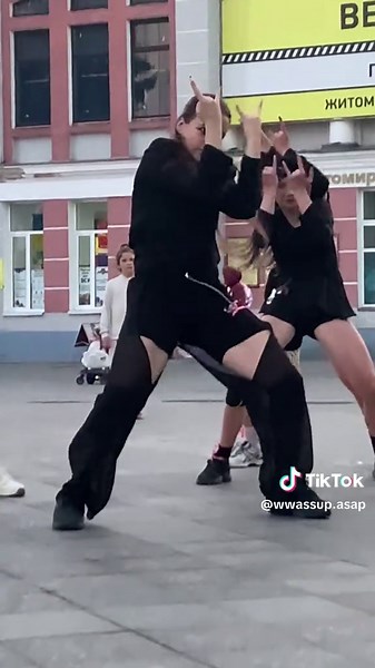O.O fancam: Nanami as LILY👀 @NMIXX #wassupasap #zhytomyr #coverdance #caver #fancam @olla