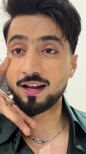 Makeup Artist Ka Sapna Poora Ho Gaya!! #shorts ‪@MrFaisu‬