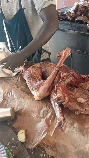 Buy me suya buy me suya. See wetin them buy for you. | Chiommy's Bleeding Pen