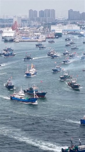 1.9M views · 120K reactions | More than 30,000 fishing vessels departed from ports along the Yellow Sea and Bohai Sea, north of 35 degrees latitude, as the four-month summer fishing ban officially ended at noon on September 1, marking the start of a new season for thousands of coastal communities. #EcoCivilization #ChinaTravel #ChinaTour | China Plus Culture | Facebook
