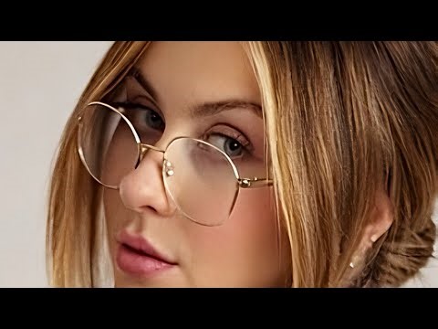 Jana Čolović: Precision, Curves & Quiet Confidence | Curvemodel