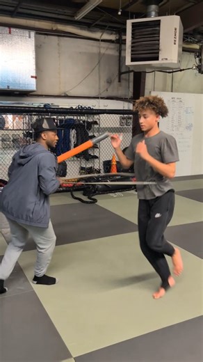 Coach JB on Instagram: "Training explosiveness on one leg is a game changer in MMA. Every strike, shot, and scramble happens off a single-leg base, so building unilateral power directly translates to better performance in the cage. Single-leg explosiveness improves balance, stability, and force transfer when throwing kicks, defending takedowns, or exploding into a level change. It also strengthens the smaller stabilizer muscles around the hips, knees, and ankles—key for injury prevention in chao