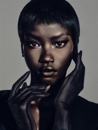 MUGLER | Alluring temptress Mugler Alien @anokyai blurs the lines of seduction under the lens of @elizavetaporodina #muglerfragrances #alienpulp | Instagram