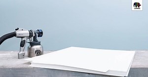 CapaCoustic RasterFiXX - das clevere Renovierungssystem! Unsere Systemlösung für attraktive Rasterdecken geht in nur zwei Arbeitsschritten schnell von der Hand: Die Decke sieht innerhalb kürzester Zeit aus "wie neu".✌️ www.caparol.de/rasterfixx | Caparol