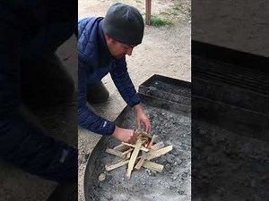 Fire starting: Flint and Steel method with dryer lint