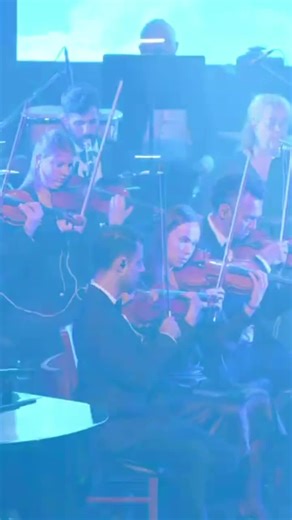 Chazzan Yitzchak Meir Helfgot singing Lecha Dodi at a concert ◾ #shabbatshalom #goodshabbos #tenor #musicevent #שבתשלום