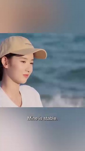 A family beach date. #TheLoveYouGiveMe | 爱看剧drama