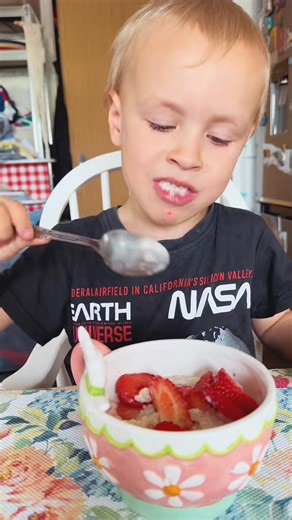 #babyfoodie #solids #toddlereatingchallenge #weaningbaby #kidsreactio | Kid Lover