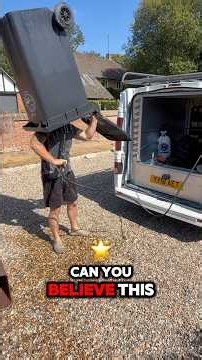 CUSTOMERS’ BINS WEREN’T THE ONLY THING GETTING A WASH TODAY! 🥵