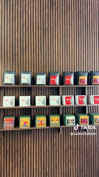 Grand Opening of Specialty Indonesian Coffee in Toronto @highlylikelycoffee Balinese Cafe 🇮🇩 ☕️ cortado iced latte Bali Java beans #torontocafe #torontolife #toronto #torontofood #indonesia