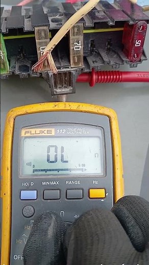 2 ways to test continuity with a multimeter. #automobile #electronics