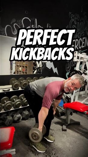 How to Do Tricep Kickbacks Without Losing Form