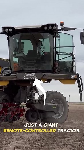 Remote controlled tractor? #laurafarms #farm #tractor #remotecontrolledtractor