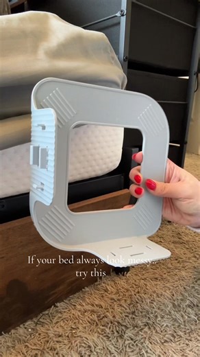 Keep Your Fitted Sheets in Place with These Hacks