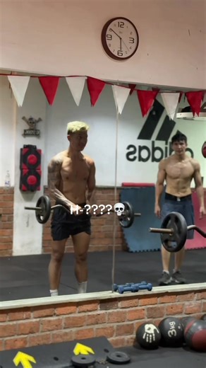 H untuk Hard Train: Boxing Challenge with Evolene