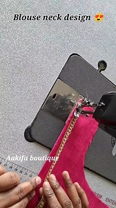 Letest blouse/ Kurti Back Neck Design Cutting ✂️ And Stitching #blousedesing #blousecutting #neckdesign #backneckdesign #blousedesign2025 #simpleblousedesign #stitchingvideo #fashionreel #reels #blousecutting2025 #fbreels #trendingoudio | Aakifa Boutique
