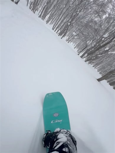 GNU on Instagram: "The 25/26 Gremlin. A one board quiver for snowboarders looking to get more attention from the chair and in the bar. Floaty nose sniffs out powder, camber body pops over skiers and ropelines. Sintered base scratches rocks and crushes people who didn’t know you were racing them to the bottom. The only snowboard on the planet that tells the truth... lies are to hard to remember when fire burns… Grab a Gremlin! 🏂 @brendan_sullivan photos: @fotomaxizoomdweebie #gnusnowboard