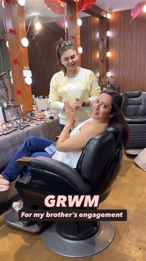 Garima Goel | Actor, Content Creator, Sony Artisan on Instagram: "Oh my gosh. Felt so much pressure while styling my outfit made from mom’s saree. Well this is the look that I created for my brother’s engagement ceremony. Batao kaisa laga 🤓 Makeup and hair @hairmasterspunjabibagh Jewellery @vivanta_byjayshreetotla Watch @jokerandwitch Sneakers curated form my favourite shoe shop in Jwala Heri Market , West Delhi 🥰 #reels #reelsinstagram #reelkarofeelkaro #garimagoel #garimasgoodlife #wedding #