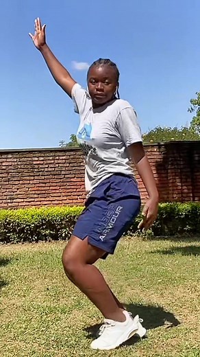 If ‘faka stango’ was a person 🇲🇼🇲🇼 #foreveryena #amapianochallenge #dancewithrai #dancechallenge #foryoupage #dancelifestyle #malawitiktok🇲🇼 dc:@Kananelo_n_ and @Tlhogi Molefi