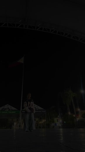 Amazing Bartender Dance Moves