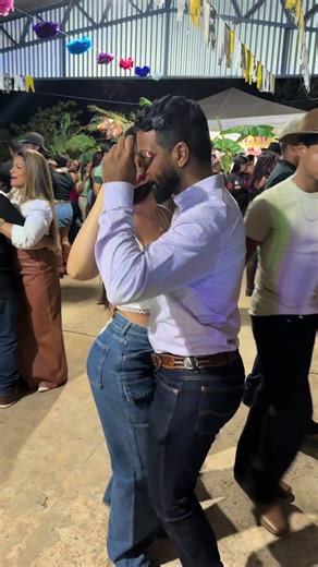 Forró Dance in Patos de Minas MG: Joyful Movements