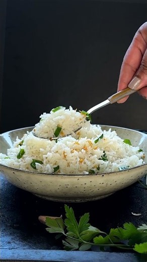 15 Minute Filipino Garlic Fried Rice