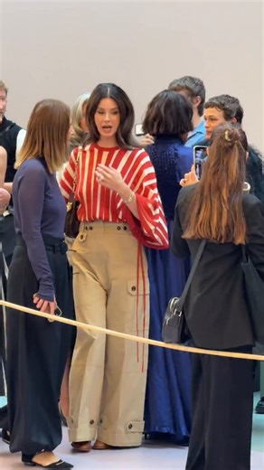 131K views · 1.4K reactions | Fashion is better with family. @honeymoon made her second appearance of Paris Fashion Week today during @zimmermann’s spring/summer collection with her sister, Caroline Grant, as her seat mate. On the runway, models walked to a voiceover by the singer/songwriter. | Harper's Bazaar | Facebook