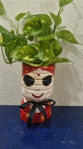 వేస్ట్ bottleతో cute plant☘️holder చేశాను #shorts#gardening#minigarden#carft#diy