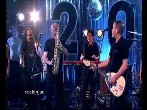 THE BEAT - MIRROR IN THE BATHROOM - Live JOOLS HOOTENANNY 2017/2018
