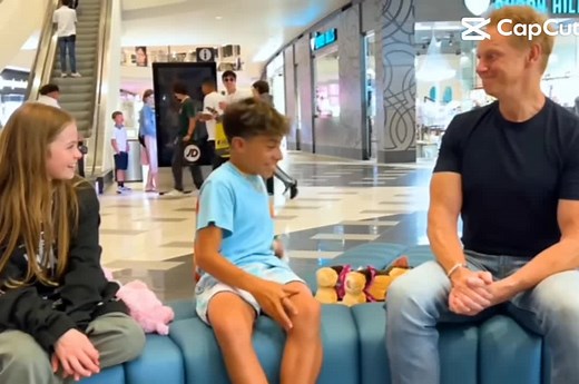 Sweet Moment with Ferran: King Ferran Kissing Salish 2024