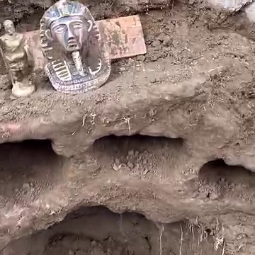 The moment of finding priceless artifacts during a treasure | The Best Archaeologist