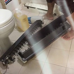 40 reactions |  Why does the air con needs chemical overhaul ?  ...