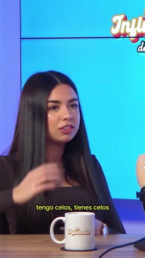 "Bloquea a mi novio, por favor": Lo que le piden a Lucía 📱