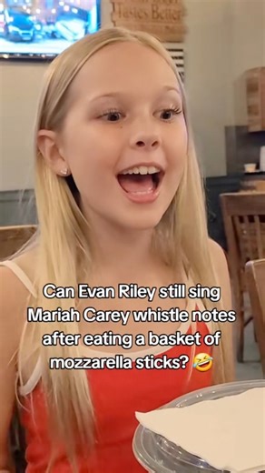 Can Girl Hit MARIAH CAREY NOTE In Restaurant!!?😲🍝🎶Join today at cherylportermethod.com | Cheryl Porter Vocal Coach