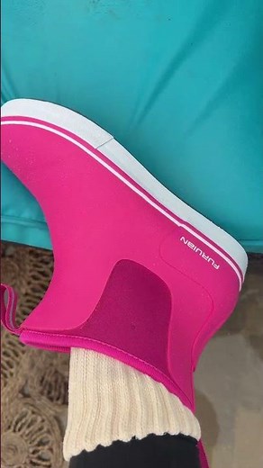 Waterproof rain boots for women lightweight and comfy #tiktokshopcreatorpicks #tiktokshopblackfriday