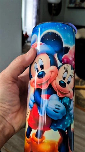 Le plus beau couple de dessin animé 🥰🌲sur un tumbler 20oz isotherme 🥤 | Bishop Design