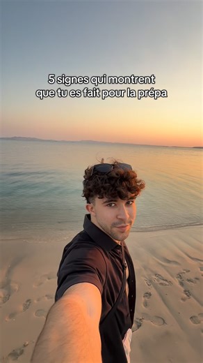 Edouard | Prépa, Sport & Voyage on Instagram: "1- Tu veux un avenir Dans la France de Macron, si tu veux réussir ta vie, faire une Grande École comme HEC ou Polytechnique, ça reste un cheat code. J’ai vite compris que la prépa, c’était le mode difficile pour éviter le mode survie plus tard. Ce n’est pas bien ou pas bien, c’est juste factuel. ——— 2- Tu aimes la compétition On va te classer H24, sans anesthésie. Ton petit plaisir, ça doit être de voir la lumière s’éteindre dans les yeux de ton voi