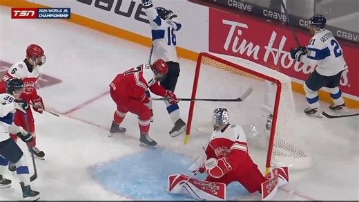 Onni Kalto is on the scoresheet for 🇫🇮! The Oshawa Generals Hockey Club's first-year forward buries the puck back door! #WorldJuniors | Canadian Hockey League