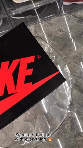 Air Jordan 1 Retro Low OG Mystic Navy.Cop it at 👟flightkickz dot com👟...#Nike #MJmondays #OffWhite#Outfitfromabove #ASU#KOTD #Jordan #WDYWT #Jordan1LowMysticNavy#IGsneakercommunity #SupremeNYC | Rose Woods