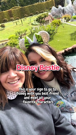 👯‍♀️✨Who’s your Disney bestie✨👯‍♀️ Let's talk about the magic of sharing the enchantment of Disney with those who mean the world to us. Because let's face it, Disney is meant to be experienced with our ride-or-die pals, right? 🌟✨ 👭 Imagine you and your bestie sauntering through the enchanting streets of Disney, each bite of your favorite snack sending waves of delight through your taste buds. Whether it's indulging in a Mickey-shaped ice cream or savoring the gooey goodness of a churro, ever
