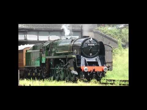 BR Standard Class 9F - 92214 - Loughborough - Great Central Railway #steam #steamlocomotive
