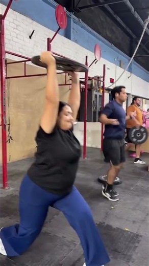 4 ROUNDS• 20 Plate Ground-to-Overheads (45/25 lb)• 20 m Plate Overhead Walking Lunges• 80 S. U