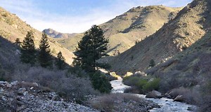 Hiking Beautiful Waterton Canyon