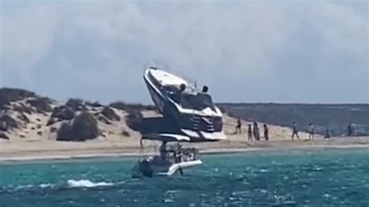 Spanien: Luxusyacht strandet in Naturschutzgebiet auf Formentera