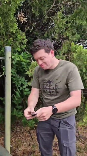 🎁 Geocaching: The gift that keeps on giving. 🎁