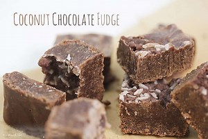 Coconut Chocolate Fudge with creamed coconut - 4 ingredients vegan
