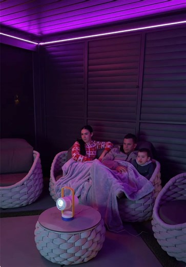 Disfruta del cine en casa con nuestro proyector