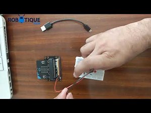 Switch on LED with Micro:bit
