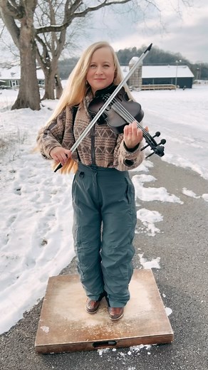 155K views · 8.6K reactions | New original tune called “Wrong Side of Noon” ☀️ #nashville #snow #oldtime #fiddle #buckdance #flatfoot Glasser NY carbon fiber fiddle! | Hillary Klug | Facebook